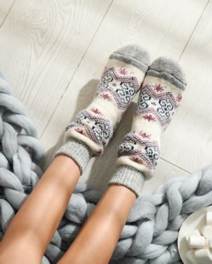 5 cute fuzzy socks to keep you warm this winter (plus how to make a pair yourself!)