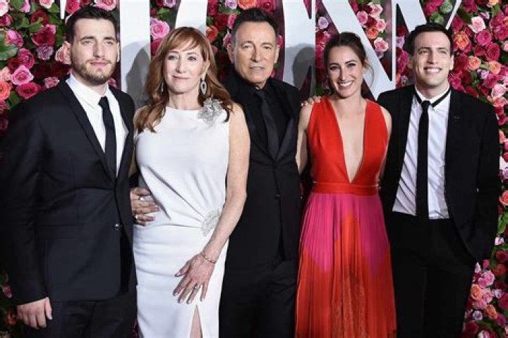 Bruce Springsteen Age, Wife, Kids, Family, Height, Net Worth