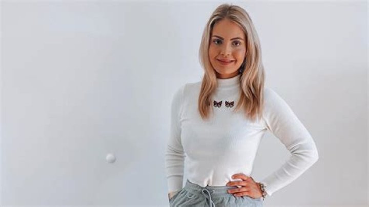 EXPLORE Ina Browning Wiki Facts, Age, Height, Background