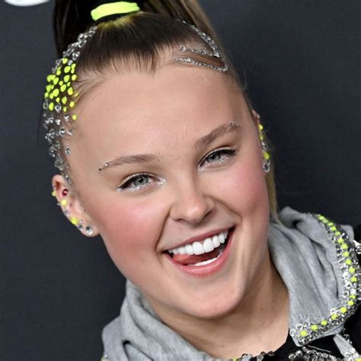 JoJo Siwa - Celebrity