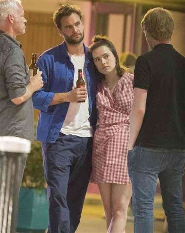 Know About Daisy Ridley; Age, Boyfriend, Family, Movies, Net Worth