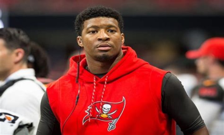 Know About Jameis Winston; Draft, Age, College, Wife, Contract, Net Worth