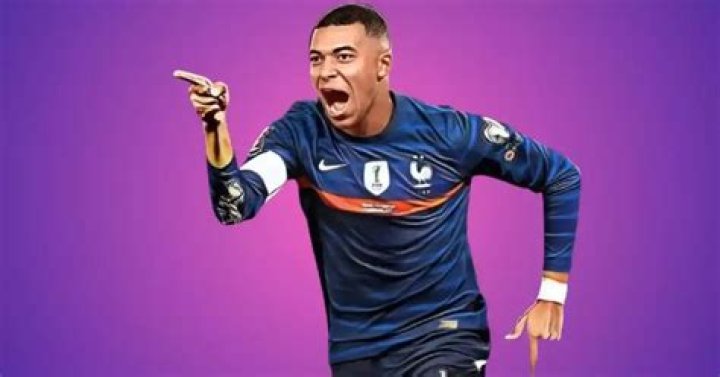 Kylian Mbappe Net Worth | Kylian Mbappe Age, Transfer news, Girlfriend, Bio, Career