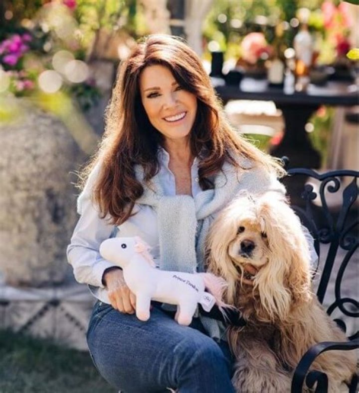 Lisa Vanderpump Height, Weight, Age, Bio, Net Worth, Facts