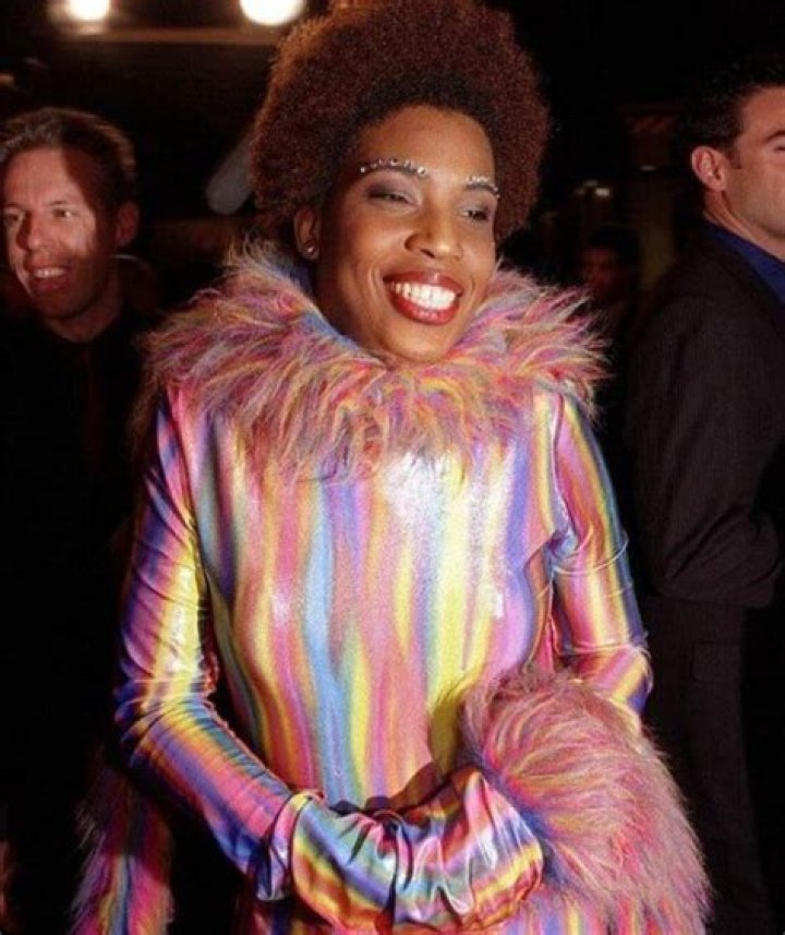 Macy Gray Height, Weight, Age, Net Worth, Dating, Bio, Facts