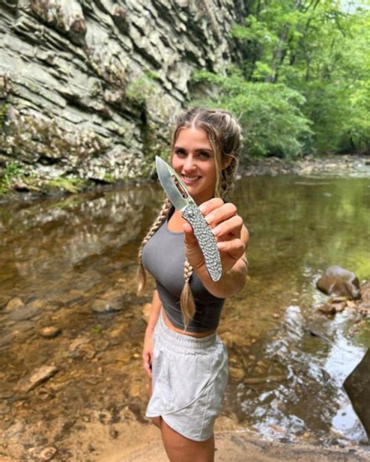 Melissa H. The Sylbreon 🇩🇪 YouTuber Обзор