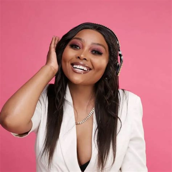 Miss Pru DJ Biography: Age, Net Worth, Husband, Boyfriend, Songs, Wikipedia, Pictures
