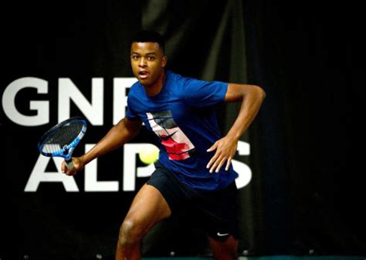 Mpetshi Perricard Origine