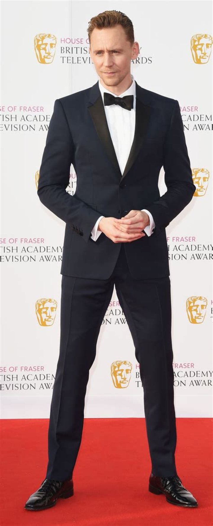 Tom Hiddleston Height, Weight, Age, Net Worth, Dating, Bio, Facts