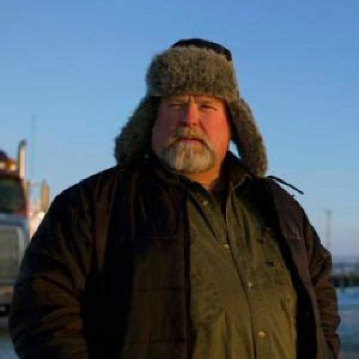 What Is Hugh Rowland Doing Now? His Wiki, Age, Wife, Family, Net Worth & Facts