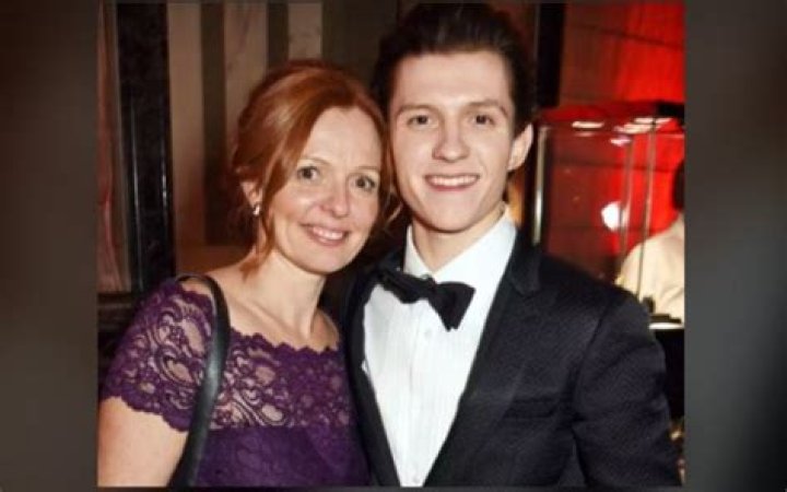 Who Is Nicola Elizabeth Frost? Truth About Tom Holland’s Mother